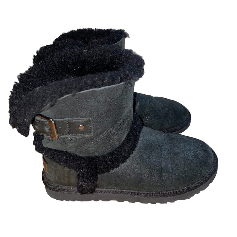 UGG Airehart Black Sheepskin Wool Lined Fold Over Buckle Boots Women's Size 6